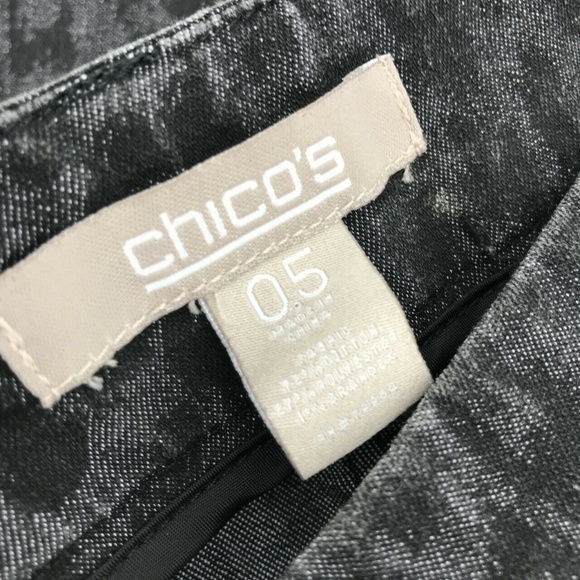 Chico's Cheetah Print Cropped Capri Jeans Sz 0.5/6 - Picture 3 of 4